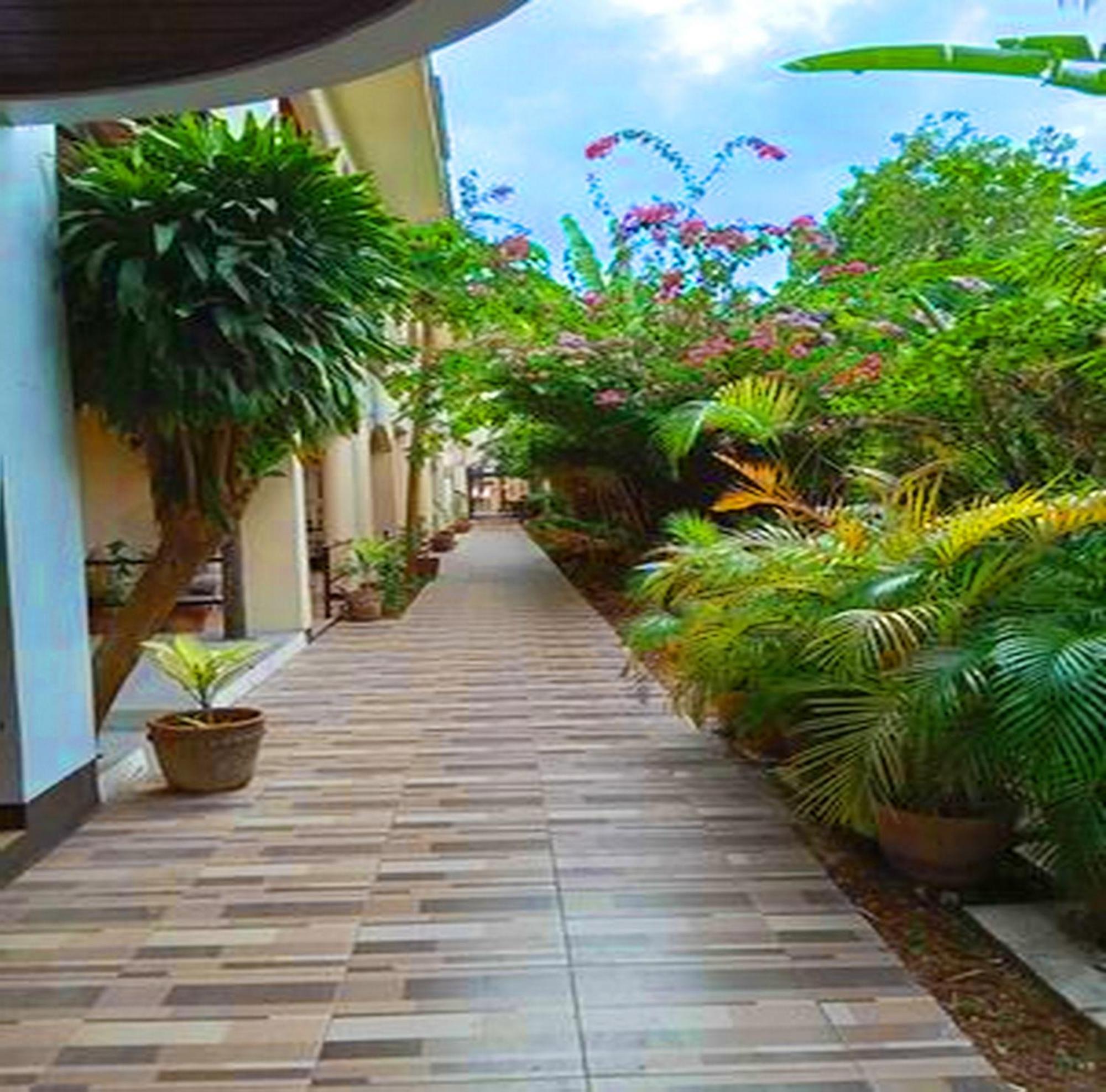 Lukay Las Brisas Balabag  Exterior foto