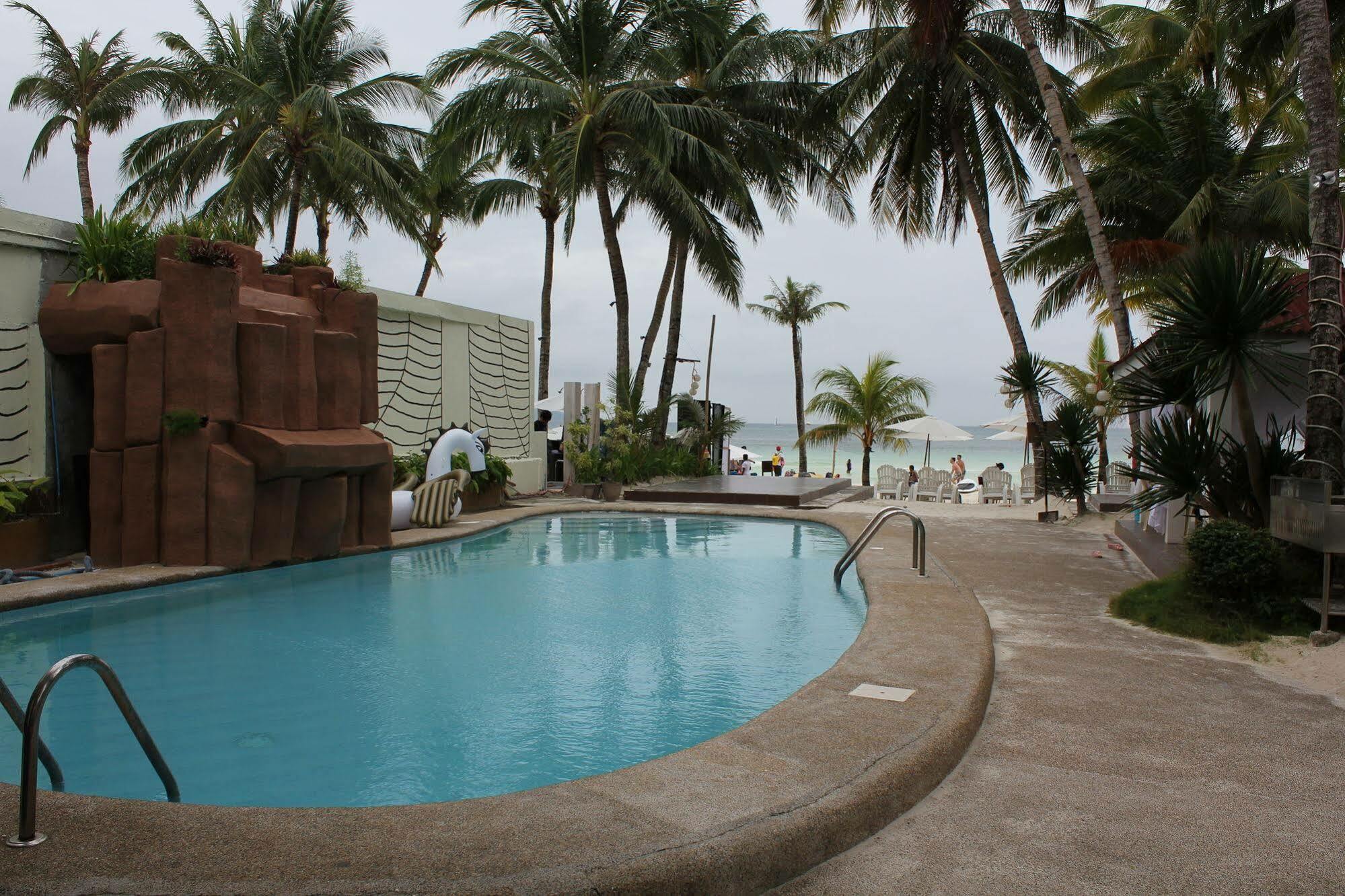 Lukay Las Brisas Balabag  Exterior foto